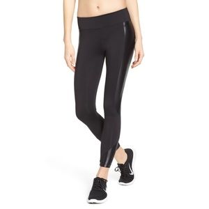 Koral activewear XS curve crop leggings in black